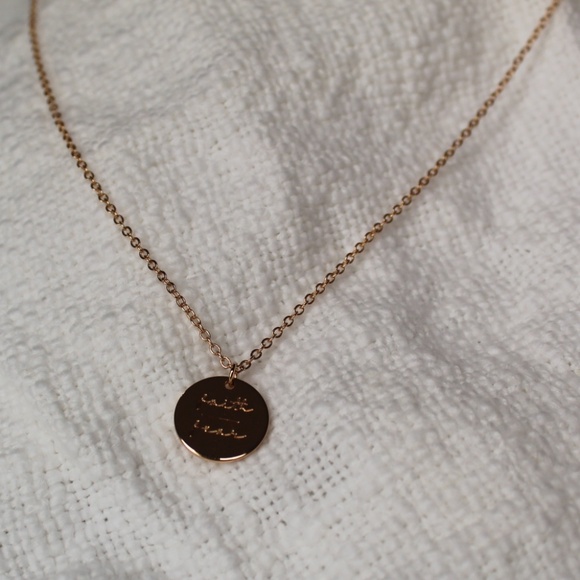 "Faith over Fear" Gold Pendant Coin Necklace - Picture 3 of 3